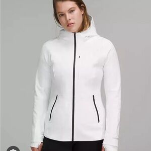 Lululemon Cross Chill Jacket - size 4